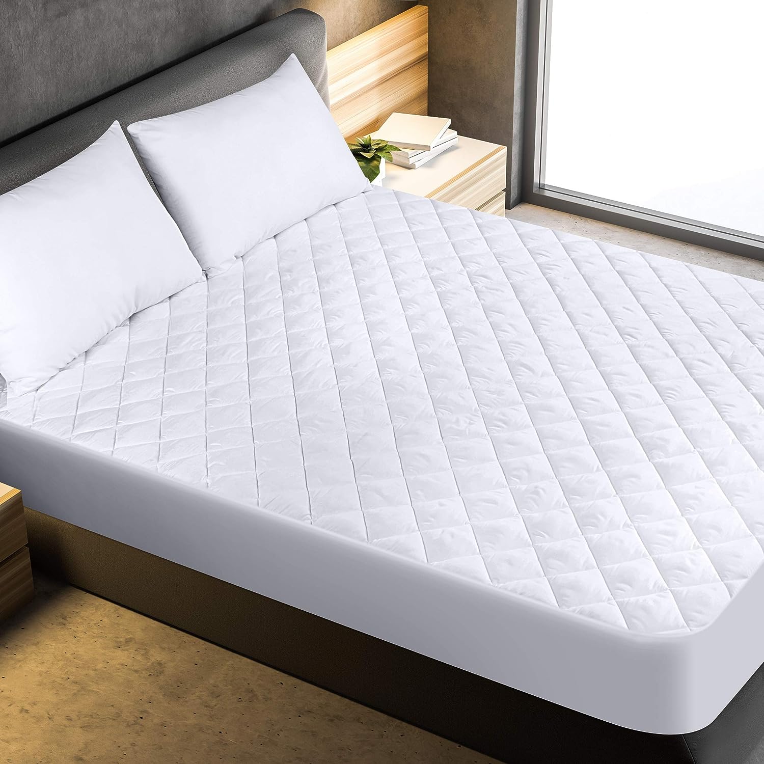 Utopia Bedding Quilted Fitted Mattress Pad - Mattress Cover Stretches up to 16 Inches Deep - Mattress Topper (Queen)