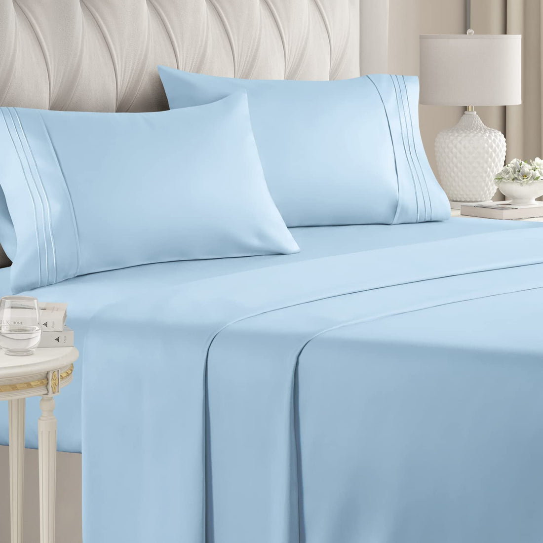Cymak Queen/King 4 Piece Bedding Sheet Set - Breathable & Cooling Bed Sheets - Hotel Luxury Bed Sheets for Women & Men- Deep Pockets - Easy-fit - Soft & Wrinkle Free - Home Decor -White Oeko-Tex Bed Set