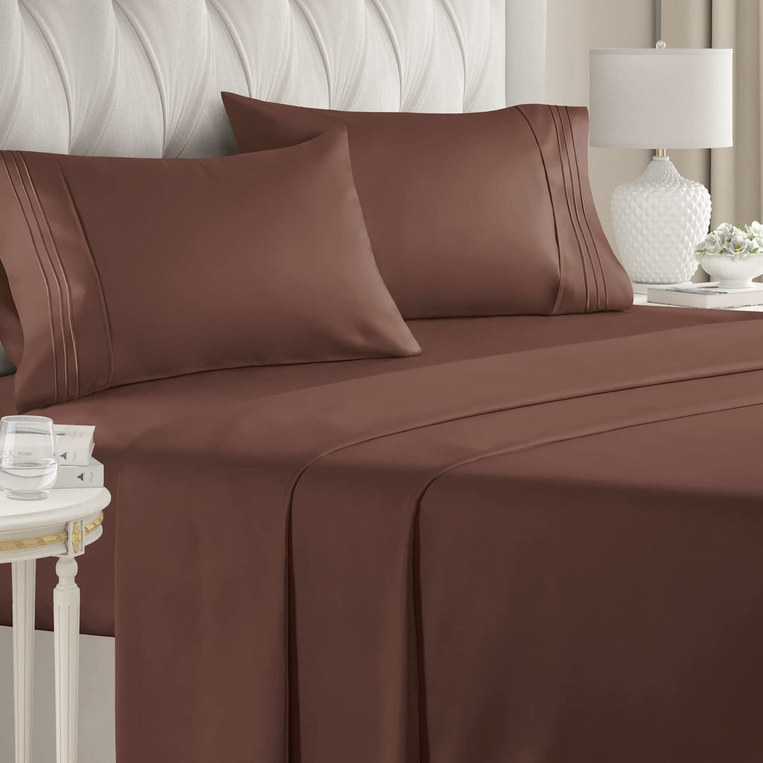 Cymak Queen/King 4 Piece Bedding Sheet Set - Breathable & Cooling Bed Sheets - Hotel Luxury Bed Sheets for Women & Men- Deep Pockets - Easy-fit - Soft & Wrinkle Free - Home Decor -White Oeko-Tex Bed Set