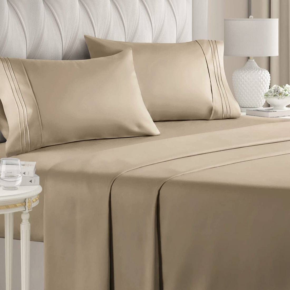 Cymak Queen/King 4 Piece Bedding Sheet Set - Breathable & Cooling Bed Sheets - Hotel Luxury Bed Sheets for Women & Men- Deep Pockets - Easy-fit - Soft & Wrinkle Free - Home Decor -White Oeko-Tex Bed Set