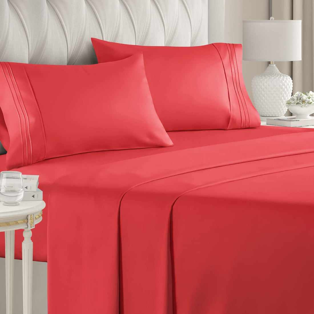 Cymak Queen/King 4 Piece Bedding Sheet Set - Breathable & Cooling Bed Sheets - Hotel Luxury Bed Sheets for Women & Men- Deep Pockets - Easy-fit - Soft & Wrinkle Free - Home Decor -White Oeko-Tex Bed Set
