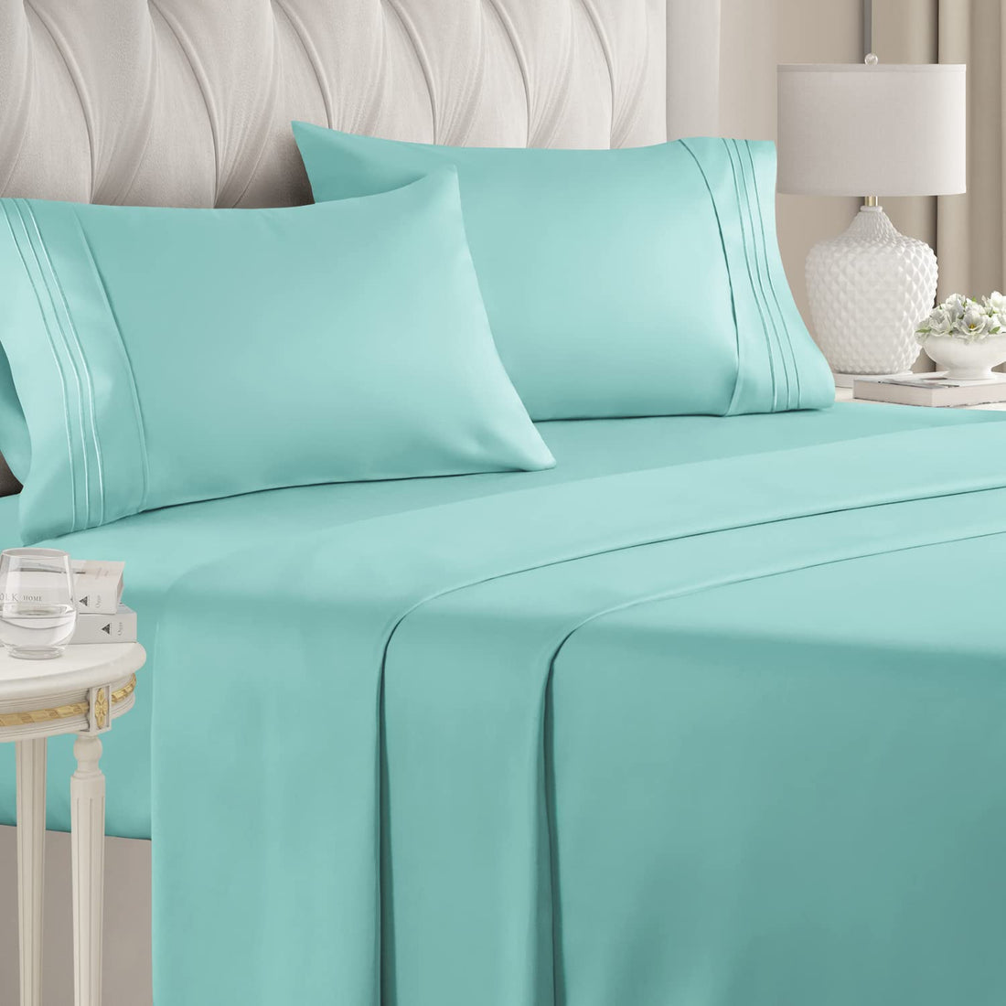 Cymak Queen/King 4 Piece Bedding Sheet Set - Breathable & Cooling Bed Sheets - Hotel Luxury Bed Sheets for Women & Men- Deep Pockets - Easy-fit - Soft & Wrinkle Free - Home Decor -White Oeko-Tex Bed Set
