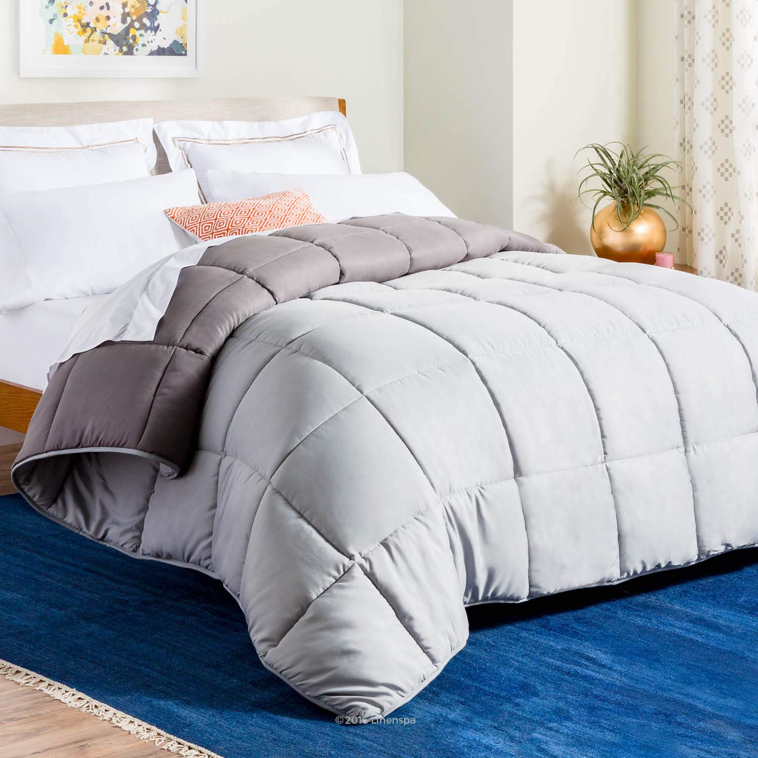 Cymak All Season Hypoallergenic Down Alternative Microfiber Comforter