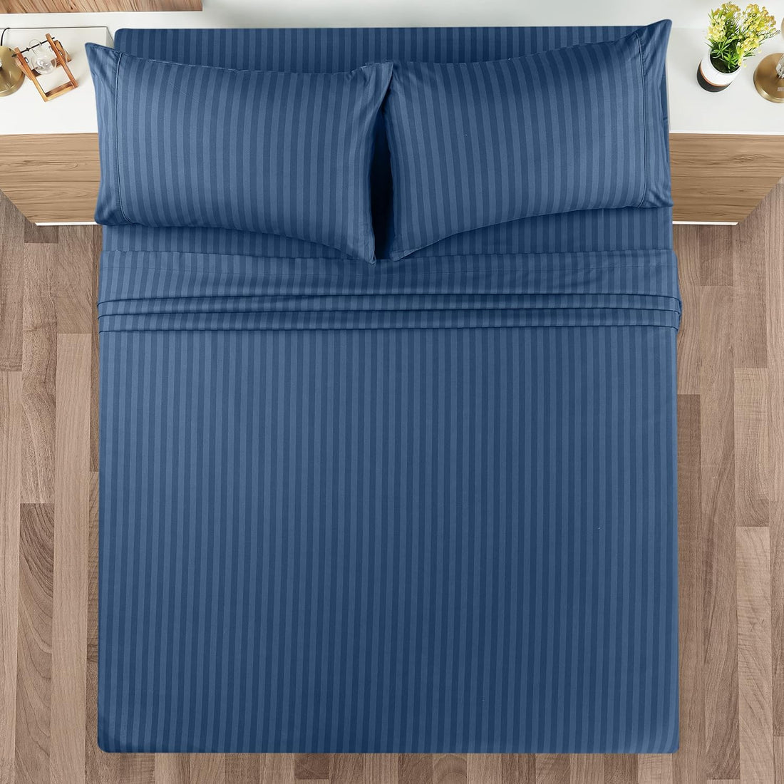 Cymak Bedding Bed Sheet Set - 4 Piece Queen Bedding - Soft Brushed Microfiber Fabric - Shrinkage & Fade Resistant - Easy Care