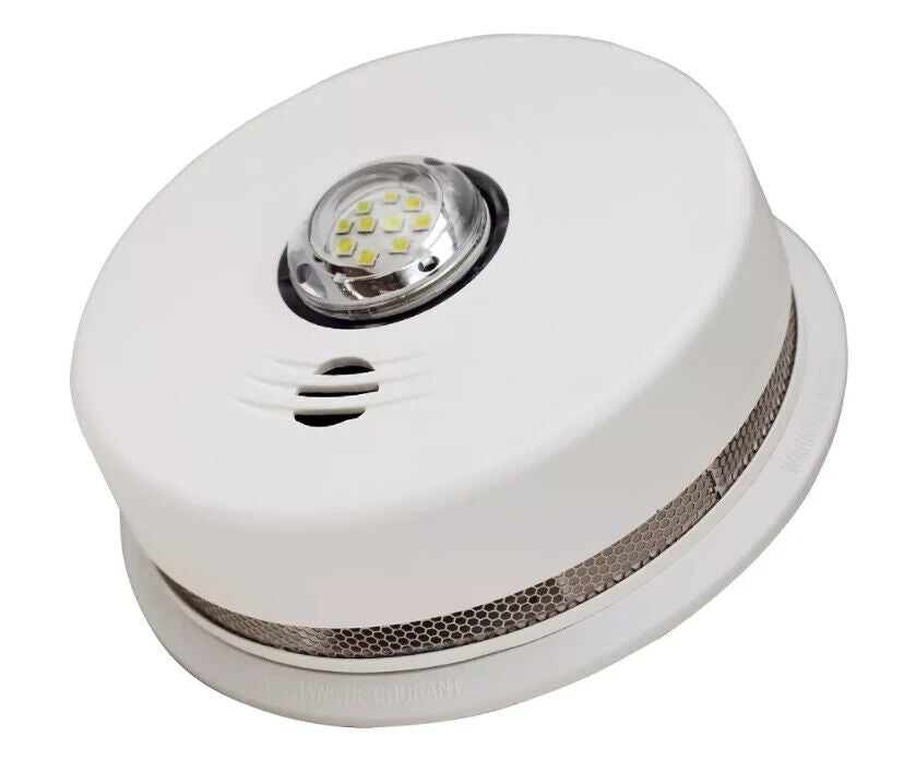 Sold and shipped by Strak. Integrated 120 V AC wire-in smoke alarm with 10-year sealed battery backup. Free shipping,fast delivery.